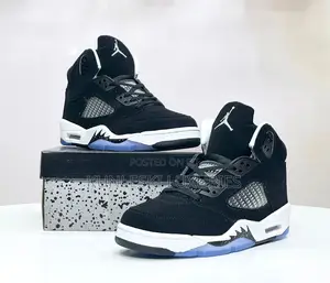 Original Air Jordan 5 Retro Moonlight Oreo Sneakers