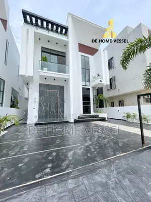 5bdrm Duplex in Chevron for sale