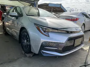 Toyota Corolla XSE 2020 Silver