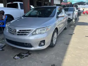 Toyota Corolla 2011 Silver