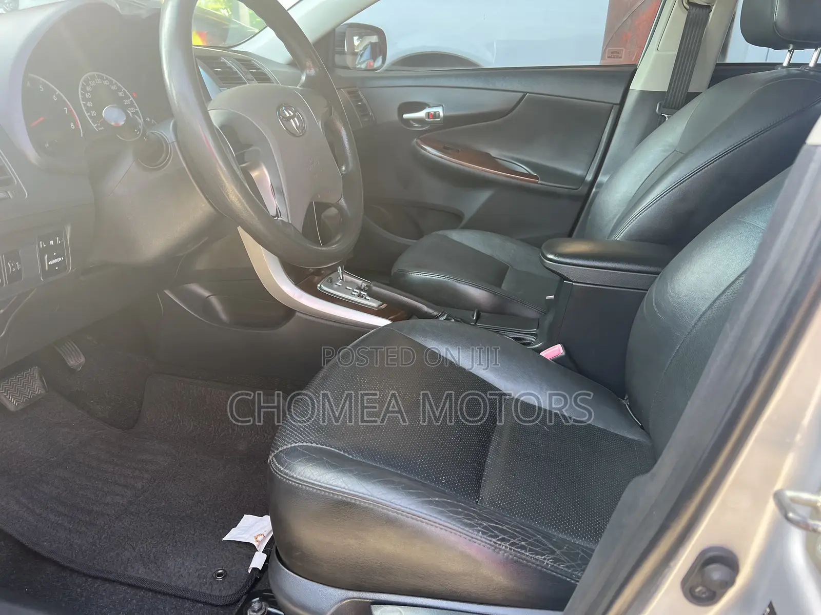 Toyota Corolla 2011 Silver