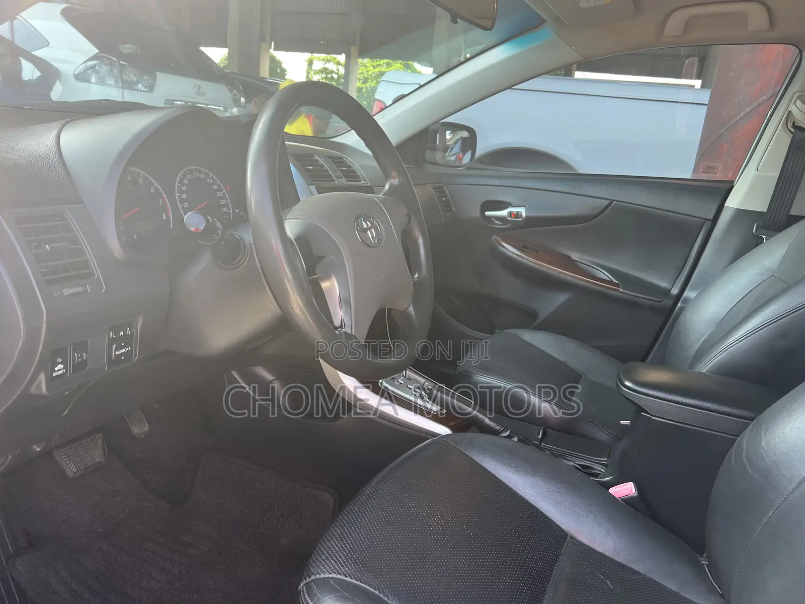 Toyota Corolla 2011 Silver