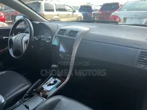 Toyota Corolla 2011 Silver