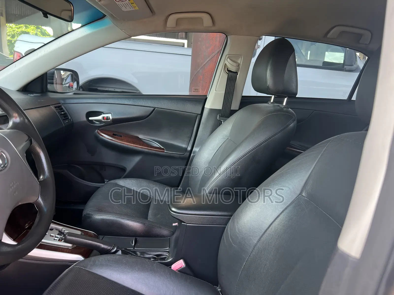 Toyota Corolla 2011 Silver