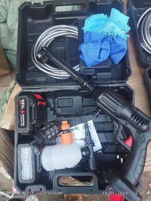 Photo - Effortless Shine: Automatic Rechargeable Car Wash Gun Plus