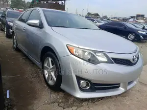 Toyota Camry 2013 Silver