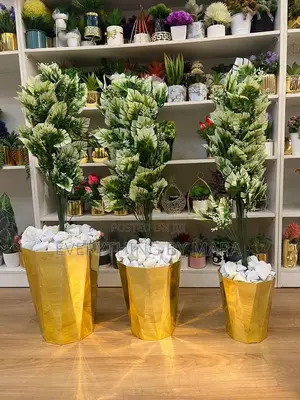 Gold Luxury Unique Potted Plant (Flower)