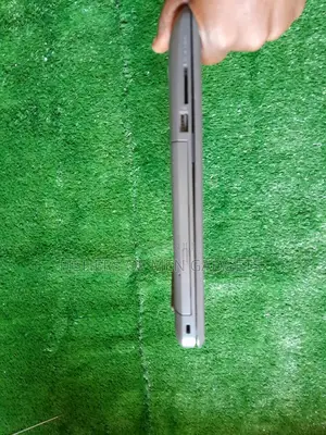 Laptop HP 15-Dw0037wm 8GB Intel Core I3 SSD 256GB