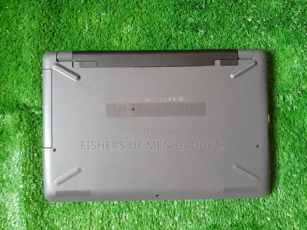 Laptop HP 15-Dw0037wm 8GB Intel Core I3 SSD 256GB