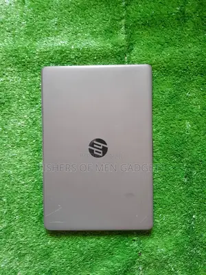 Laptop HP 15-Dw0037wm 8GB Intel Core I3 SSD 256GB