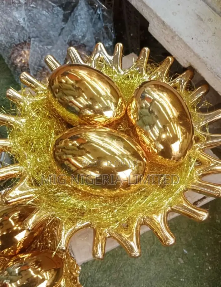 Plate Ball Gold Centre Table Decorations