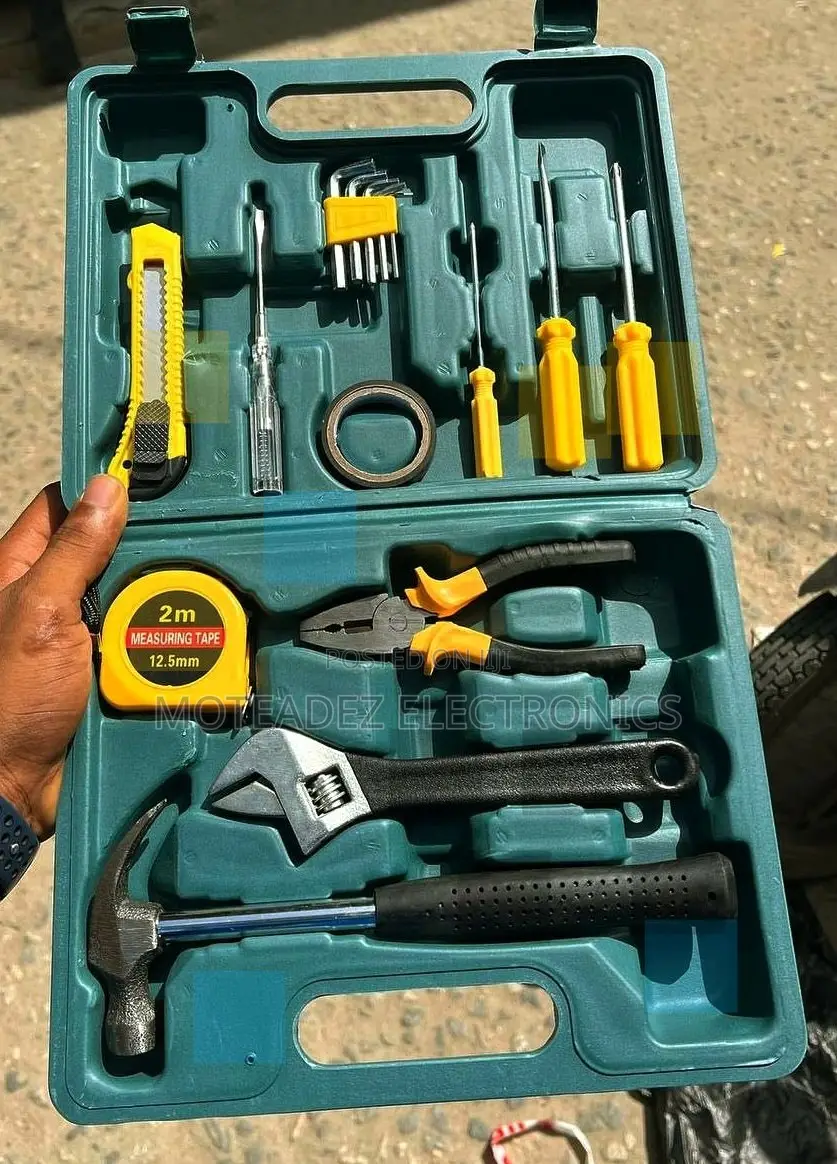 High Quality DIY (16 Piece) Multi-Purpose Tool Box Set