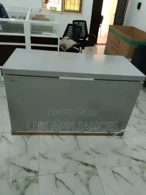 New Hisense Chest Freezer With Removable Basket 420 Liters