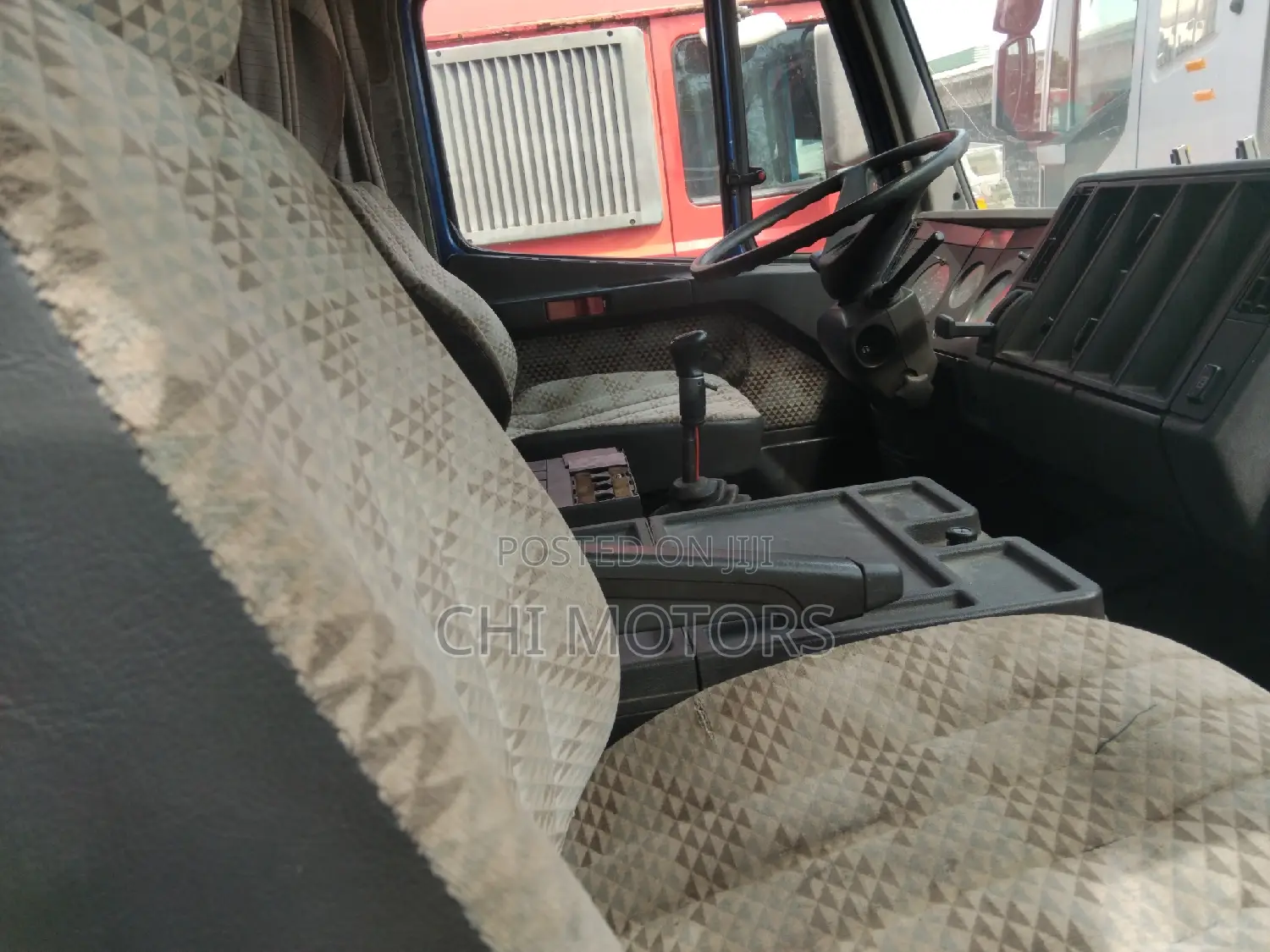 Mercedes Truck 15tons Self-Loader