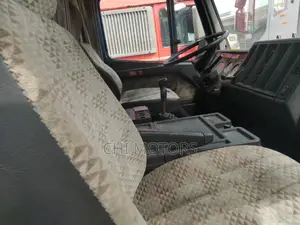 Mercedes Truck 15tons Self-Loader