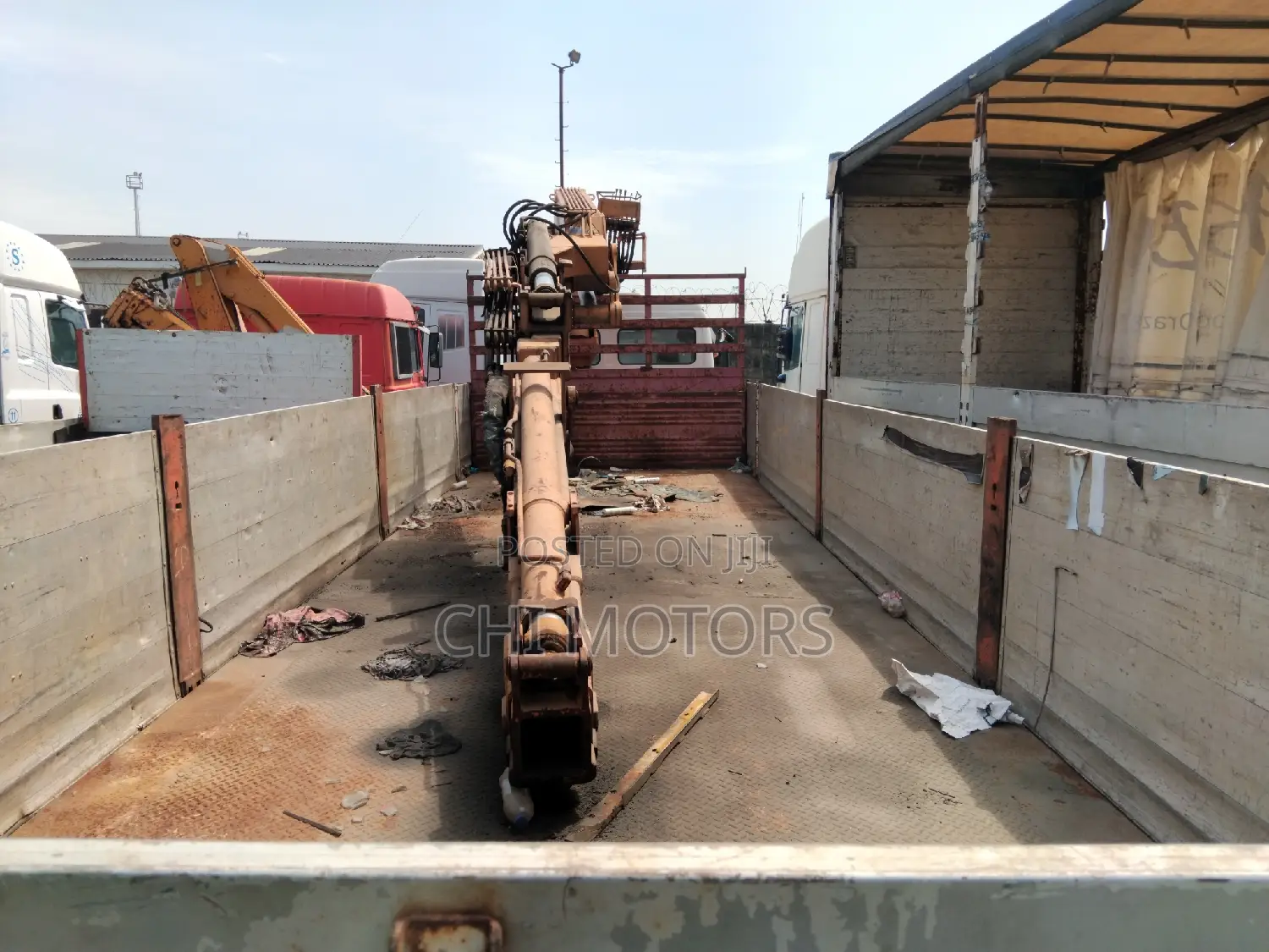 Mercedes Truck 15tons Self-Loader