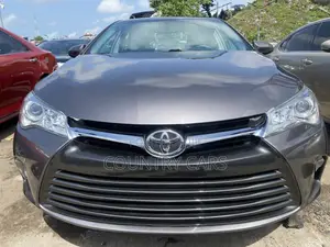 Toyota Camry 2017 Gray