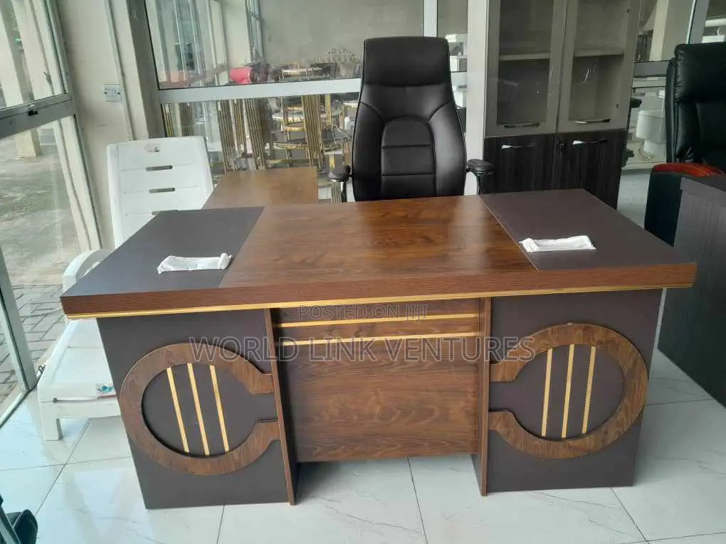 Top Quality Imported Office Table