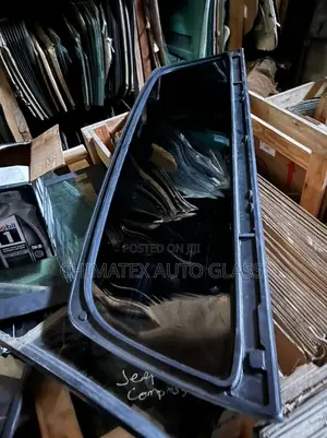Toyota Tacoma Back Glass AVAILABLE for Delivery