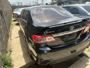 Toyota Corolla 2013 Black