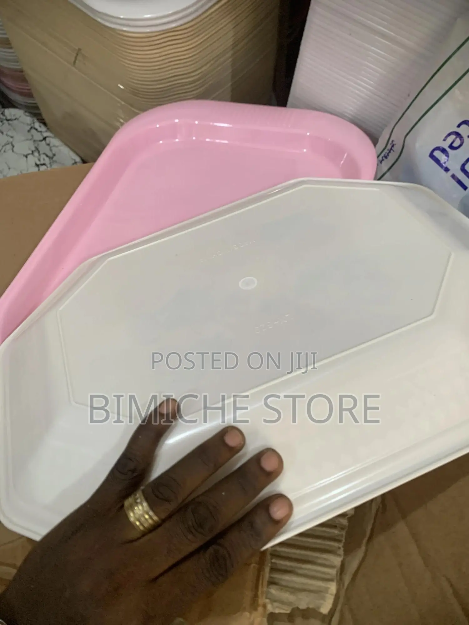 Souvenirs Tray (12pcs)
