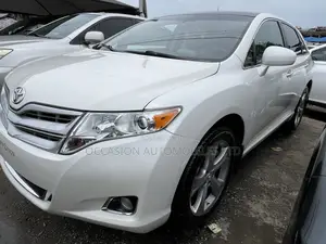 Toyota Venza V6 AWD 2011 White