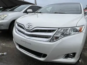 Toyota Venza V6 AWD 2011 White