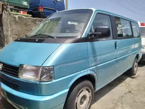Volkswagen Transporter 2003 Blue