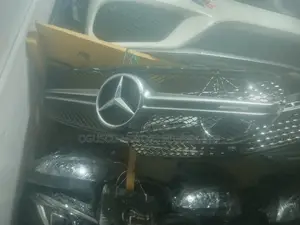 Front Grille 205 C- Class 2017
