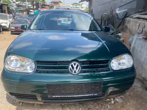 Volkswagen Golf 2005 Green