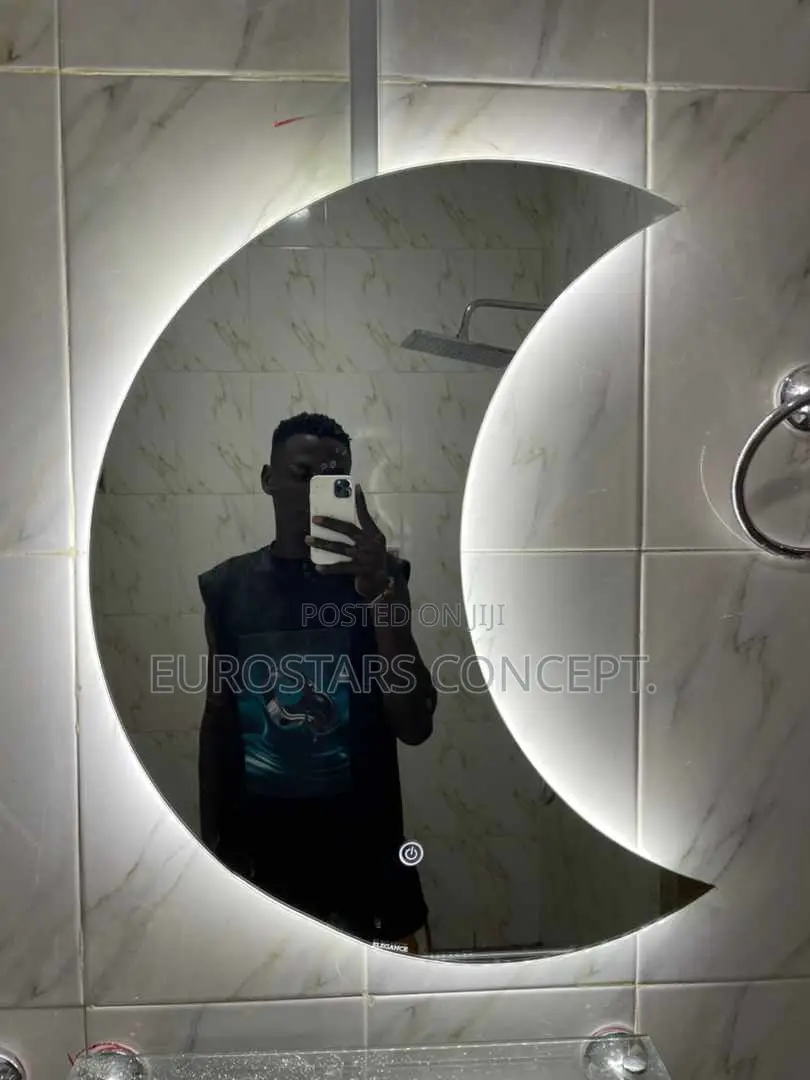 Moon Designed Led Mirror With Lights