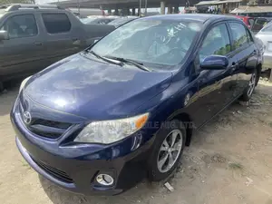 Toyota Corolla 2013 Blue