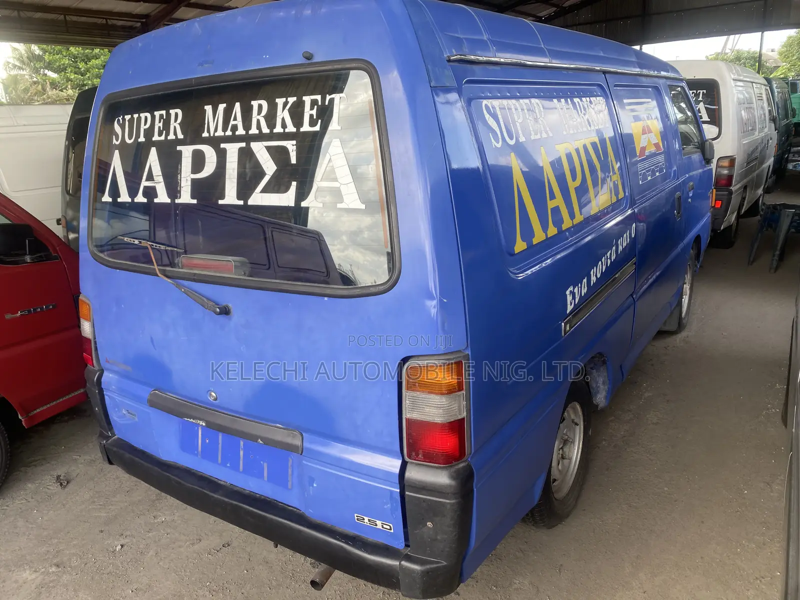 Mitsubishi L300 2002 Blue