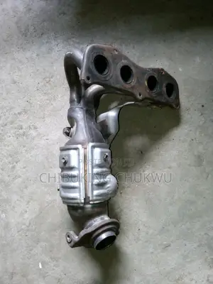 04-05 Toyota Ipsum, Estima Rav4 Catalytic Exhaust Pot.