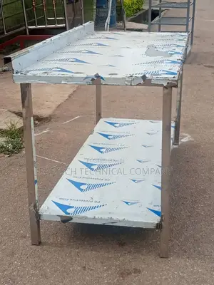 Stainless Stainless Work Table