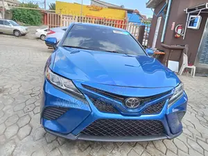 Toyota Camry LE (2.5L 4cyl 8A) 2019 Blue