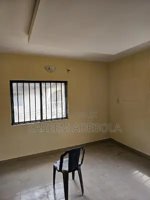 Furnished 3bdrm Block of Flats in Pine, Berger for rent