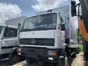 Mecedeces 1134 - 8 Bolts Cargo Body