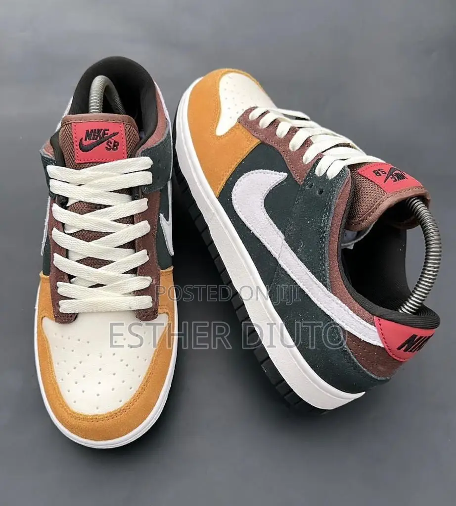 Nike Sneakers