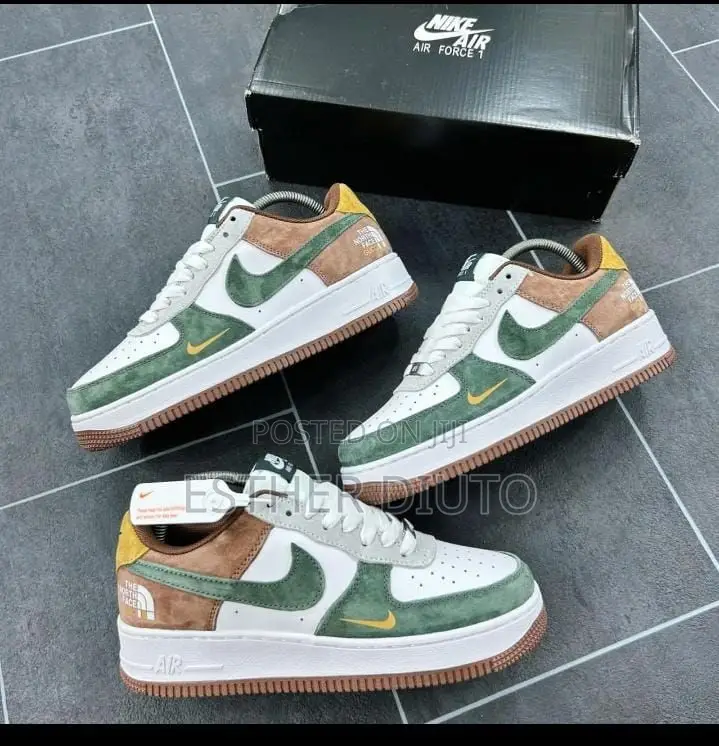 Nike Sneakers