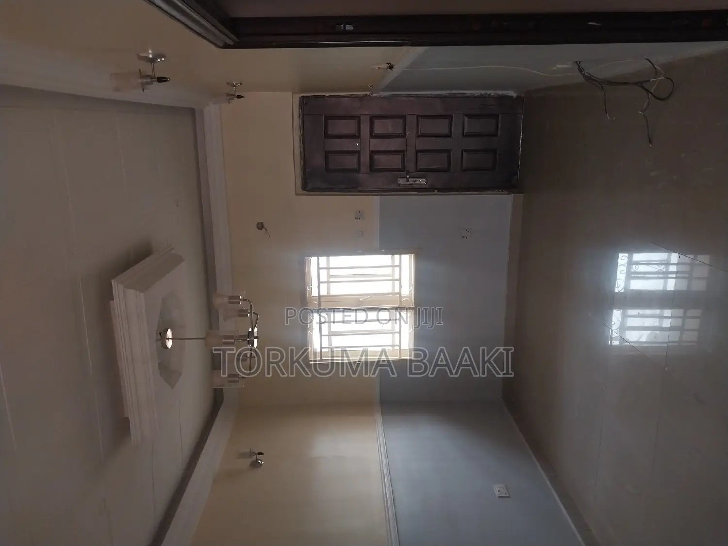 4bdrm Duplex in Manreng Estate, Life Camp for rent