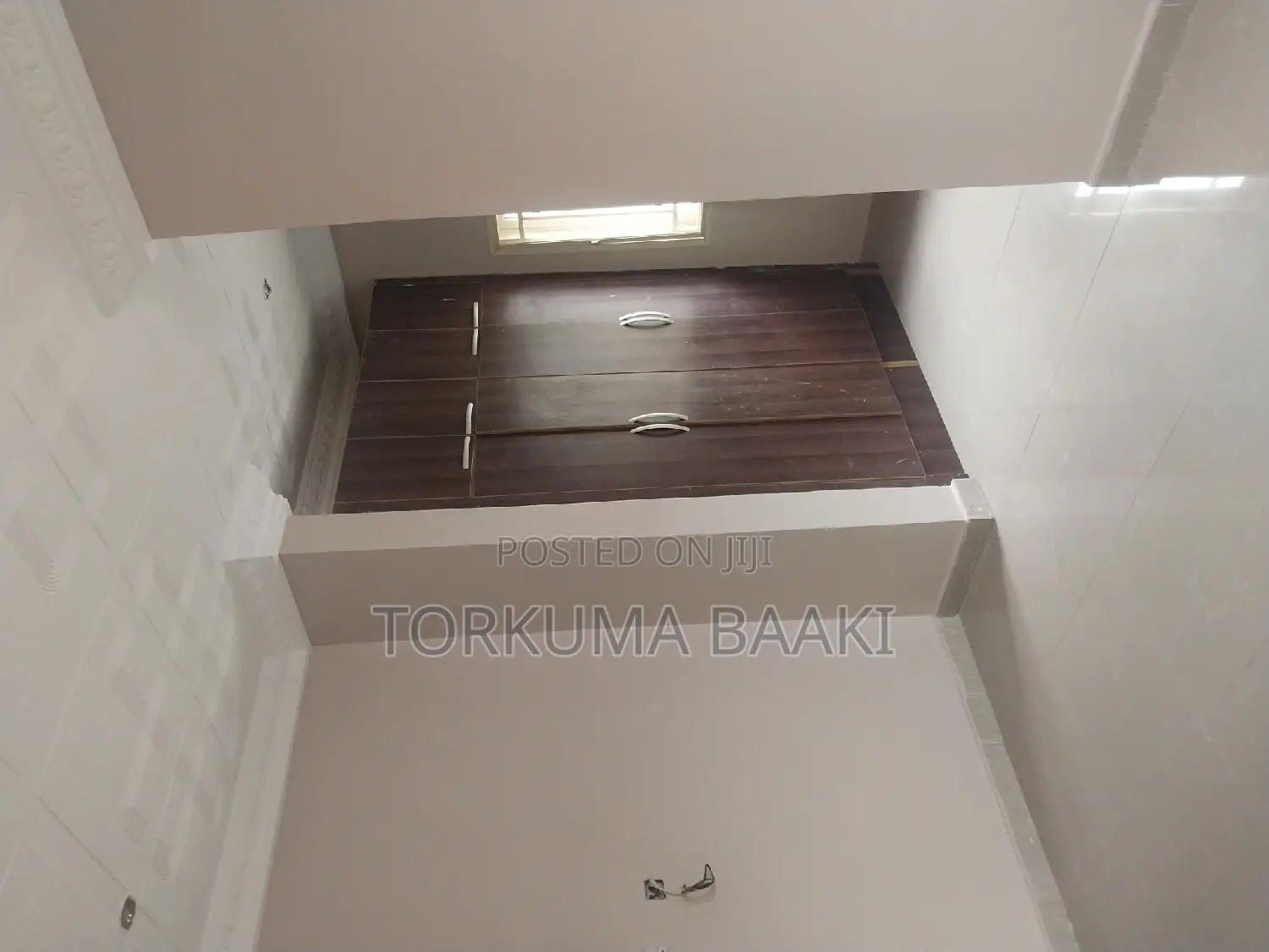 4bdrm Duplex in Manreng Estate, Life Camp for rent