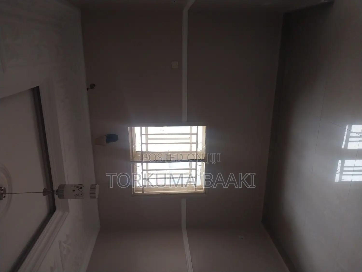 4bdrm Duplex in Manreng Estate, Life Camp for rent