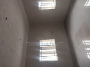 4bdrm Duplex in Manreng Estate, Life Camp for rent