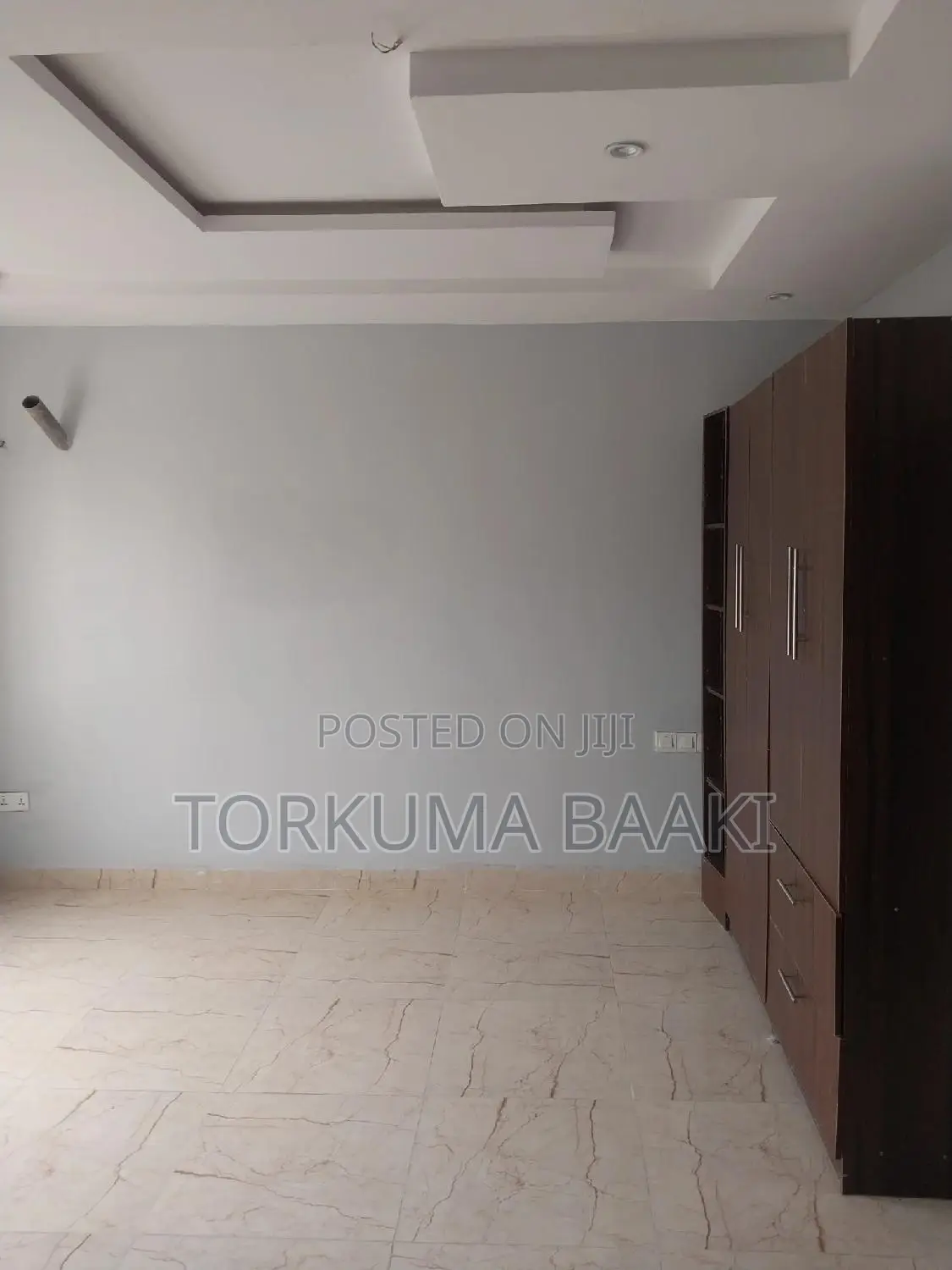 Four Bedrooms Terrace