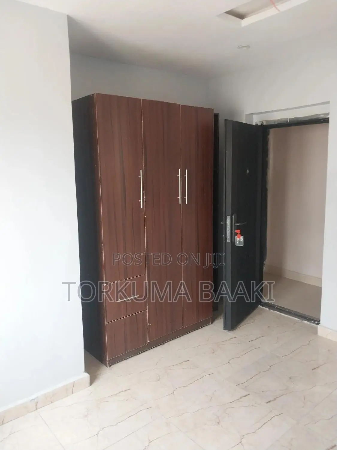 Four Bedrooms Terrace