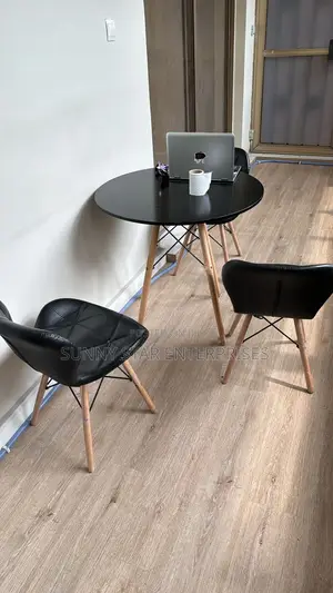 High Quality Chair for Restaurants, Bars and Home Use
