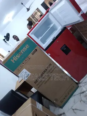 Durable 204L Hisense Refrigerator With Water Depenser.