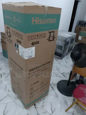 Brand New Hisense Refrigerator Double Door With Shelves