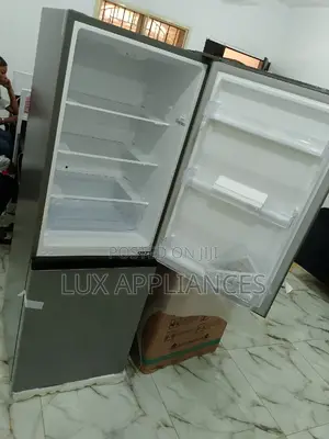 Brand New Hisense Refrigerator Double Door With Shelves